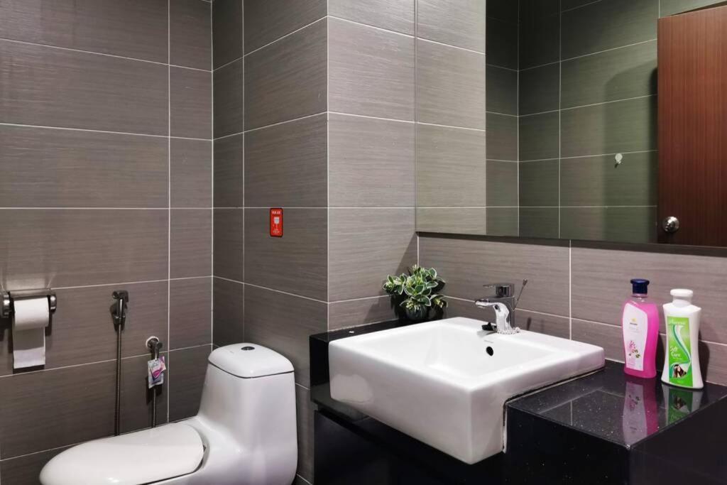 Abhome "Love Suite" #Ksl D'Esplanade #Ksl City Mall #Water Theme Park #Jb Johor Bahru Exterior photo